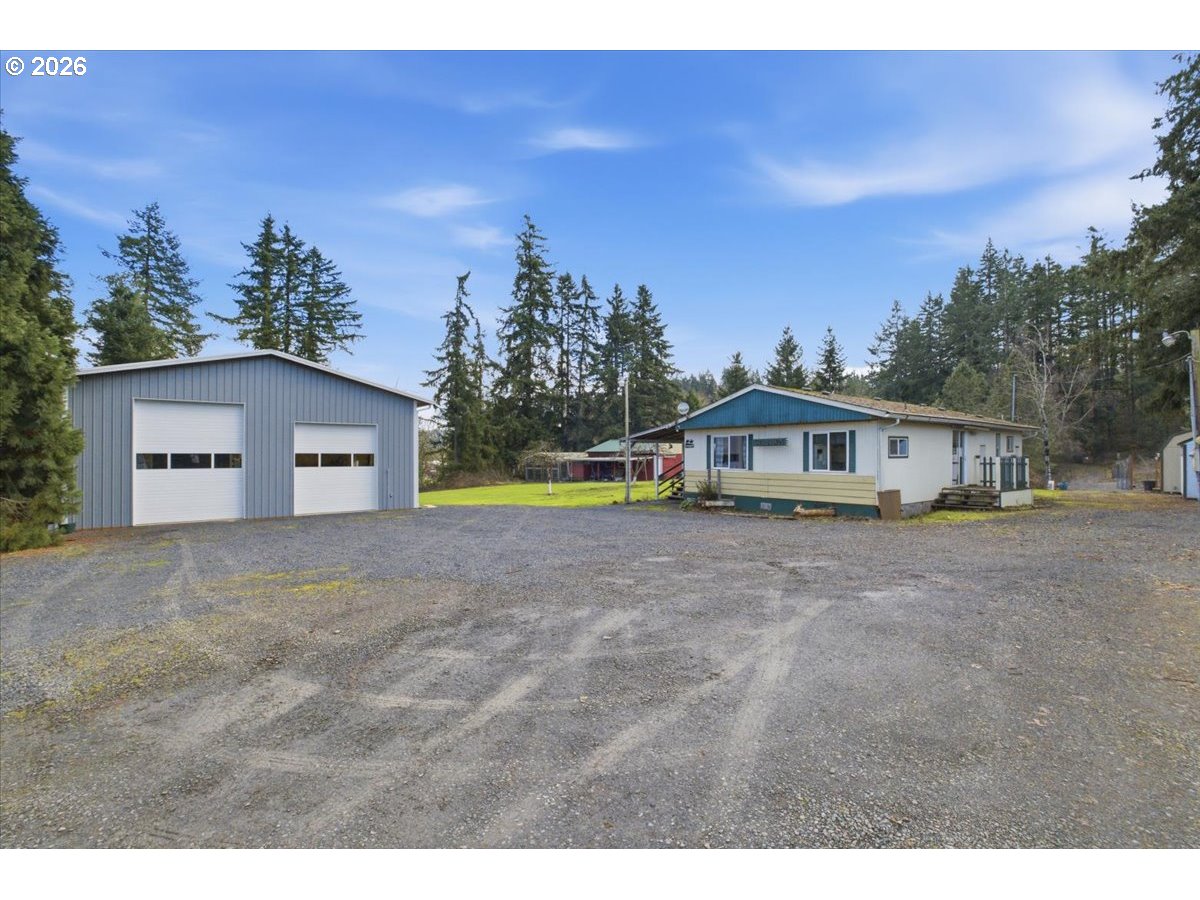 Photo 1 of 42 — 30271 HORSESHOE LOOP, Lebanon, OR 97355