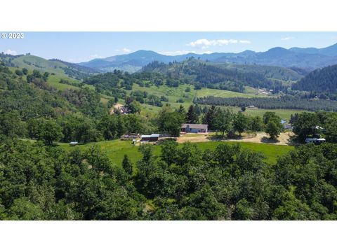 A home in Roseburg