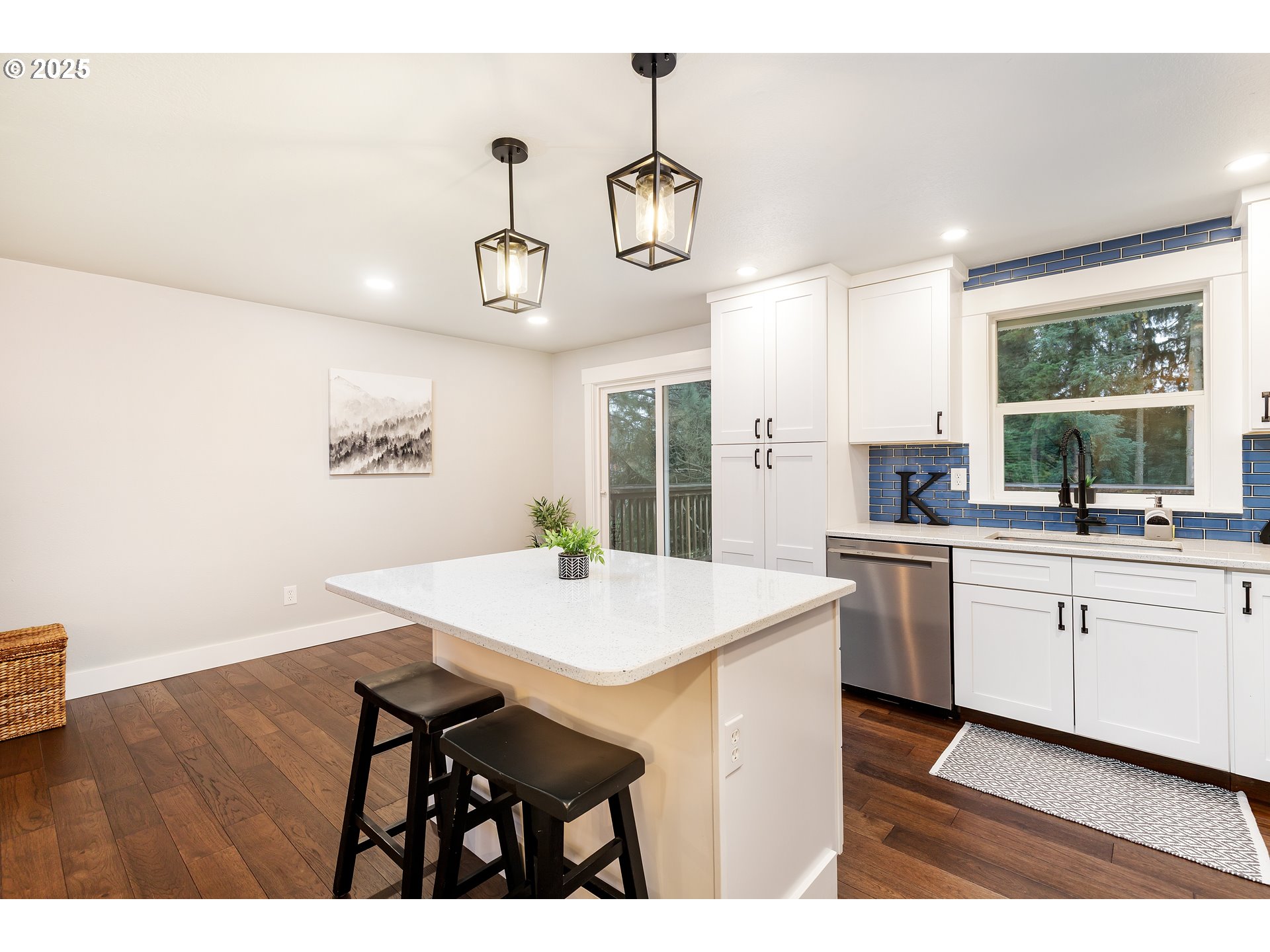 19496 S SOUTH END RD