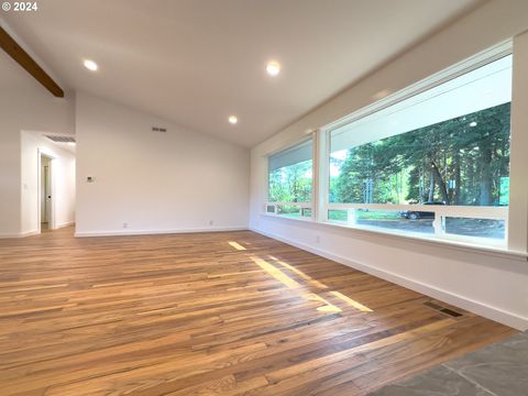 A home in Bandon