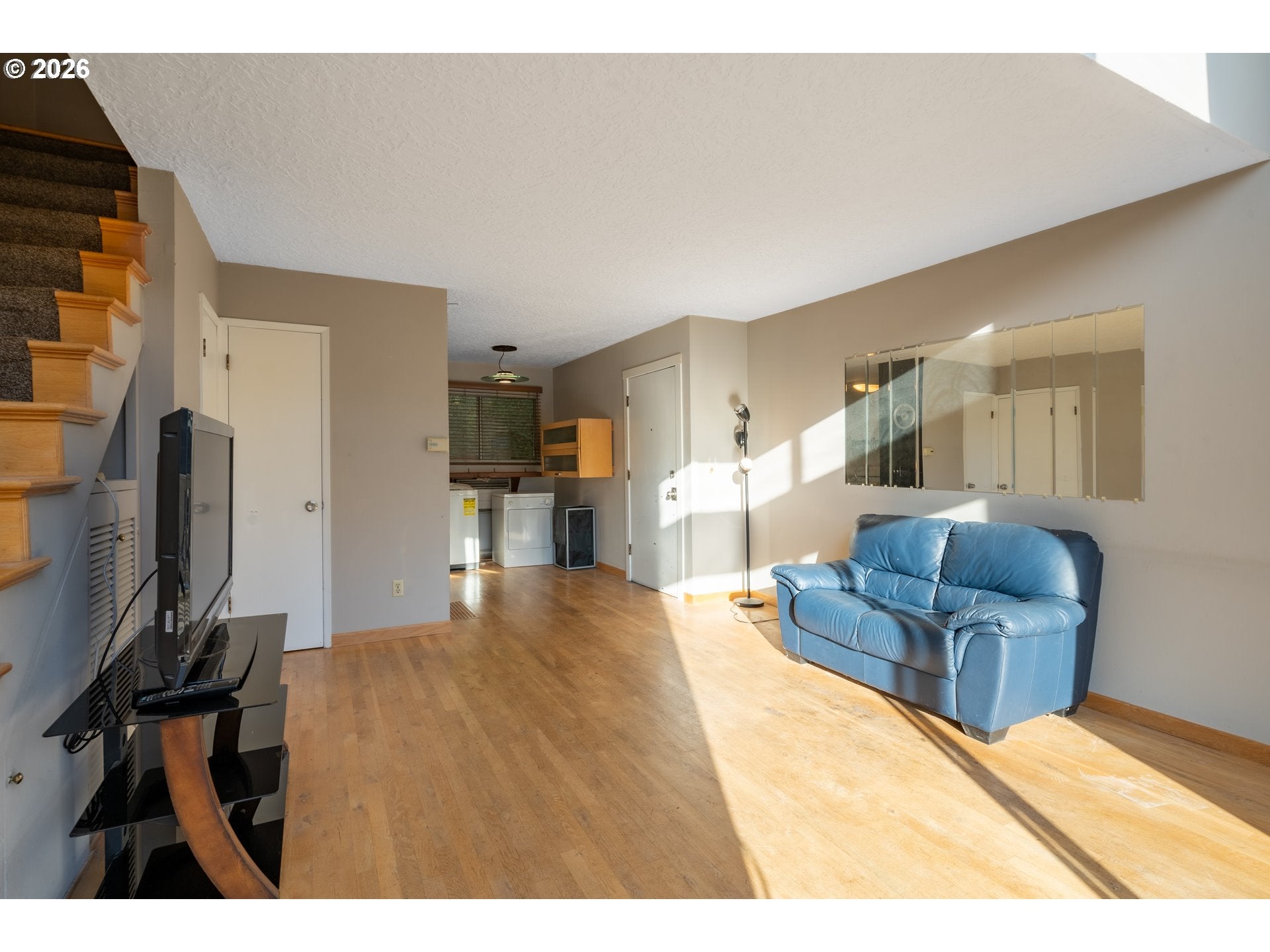 847 SW BROADWAY DR 32
