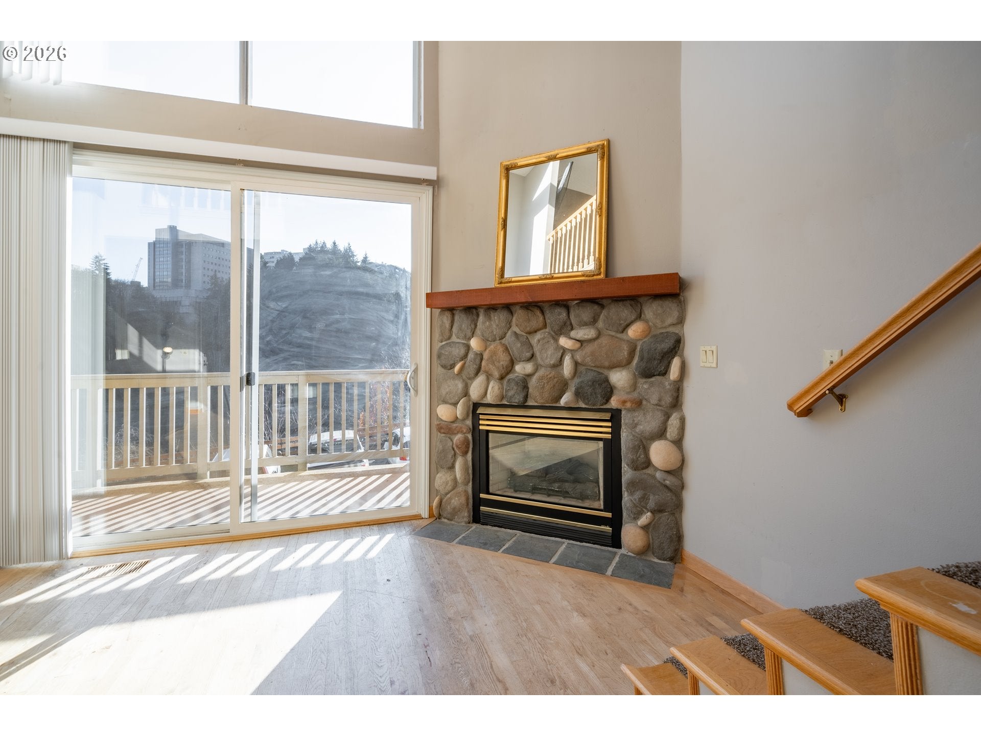 847 SW BROADWAY DR 32
