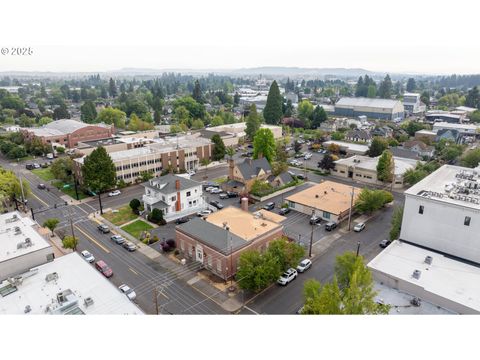 414 NE EVANS ST McMinnville OR 97128