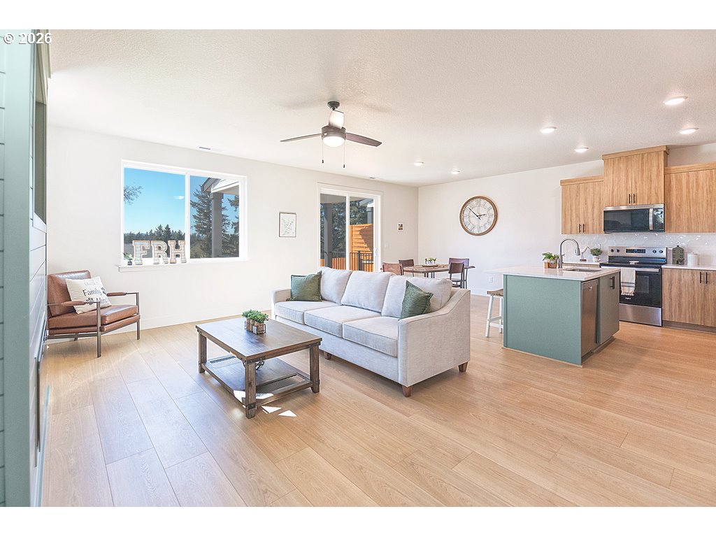 16113 Barlow Trail LN