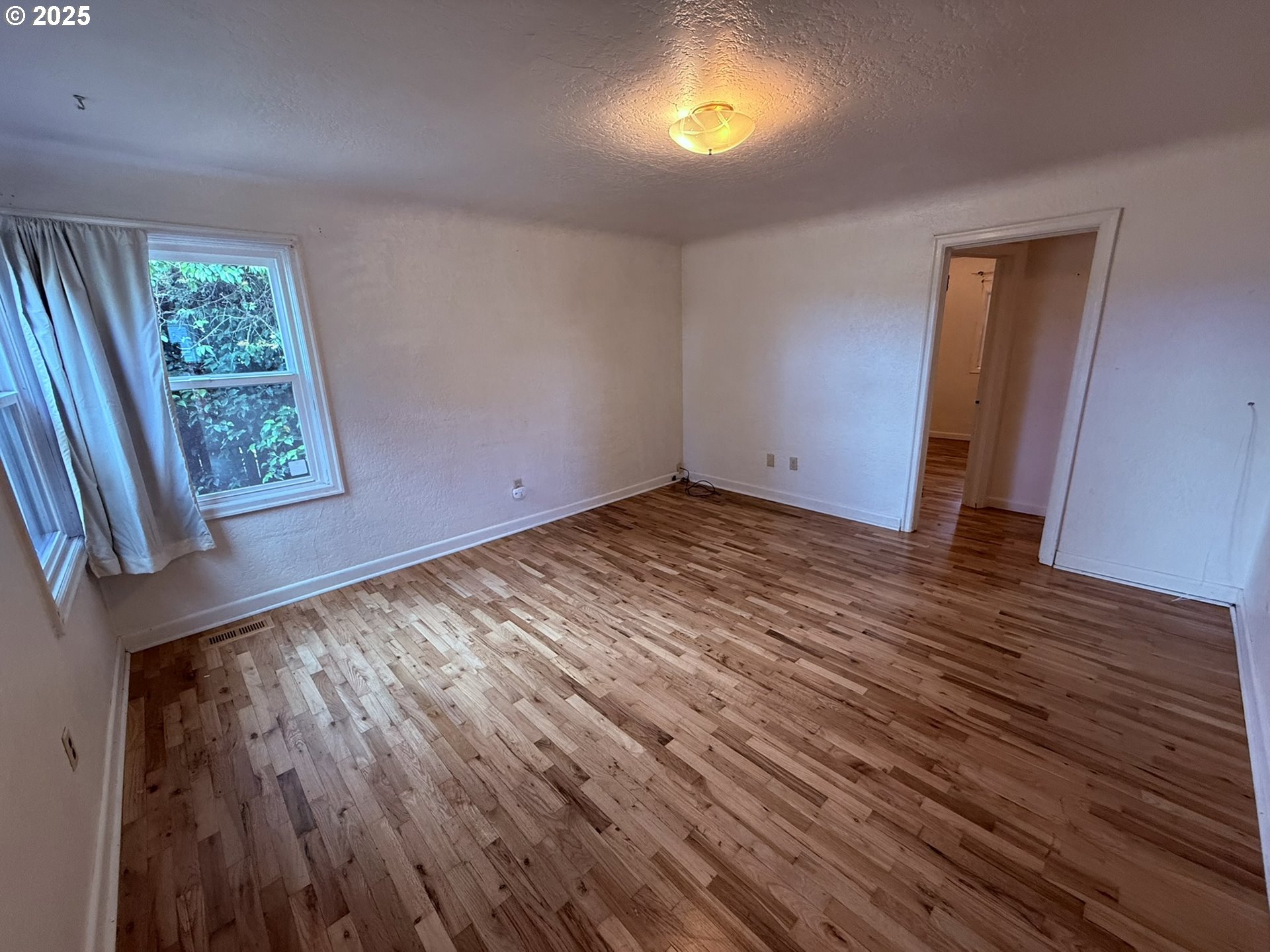 810 W 18TH AVE