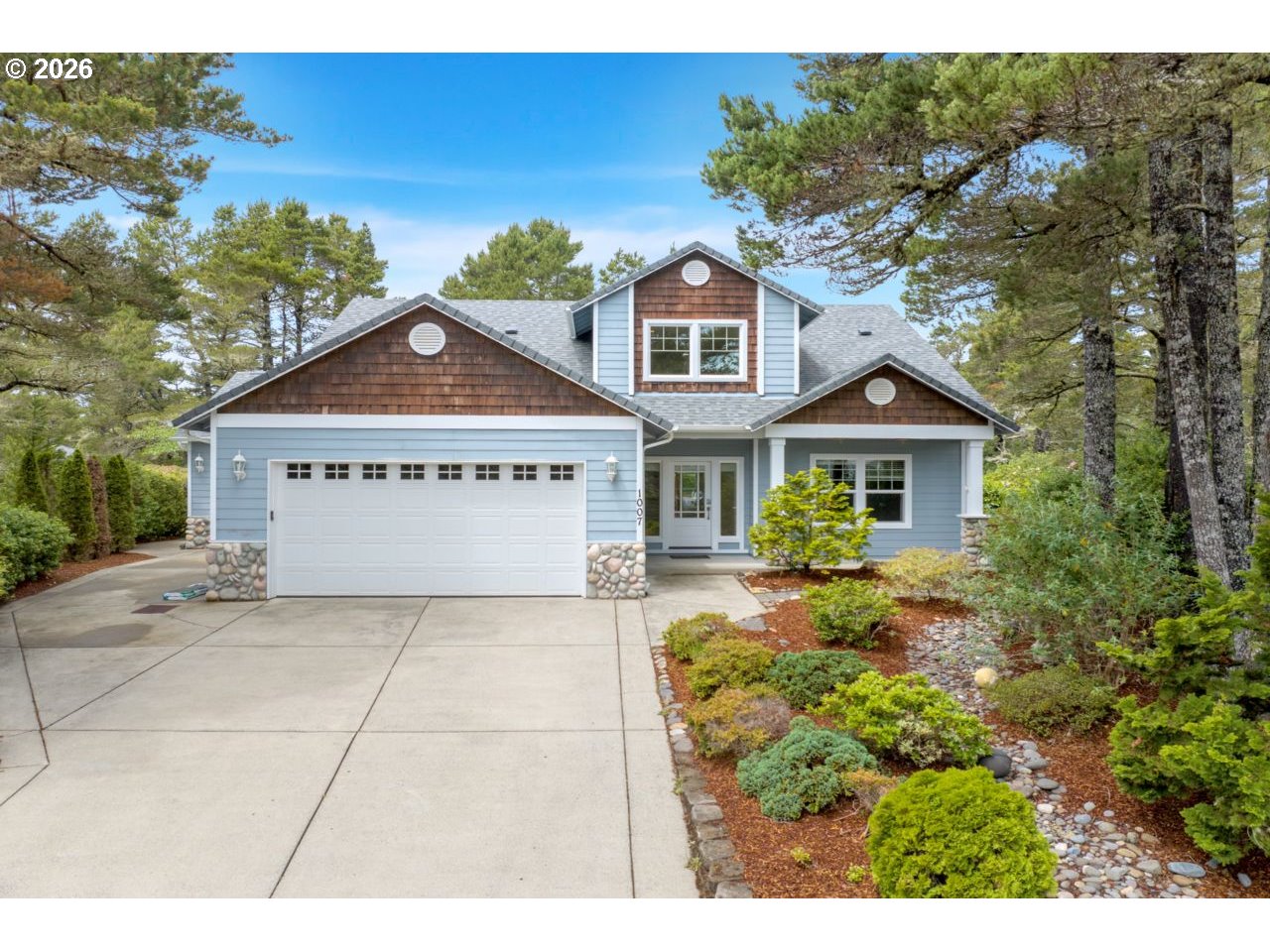 1007 TROON CIR