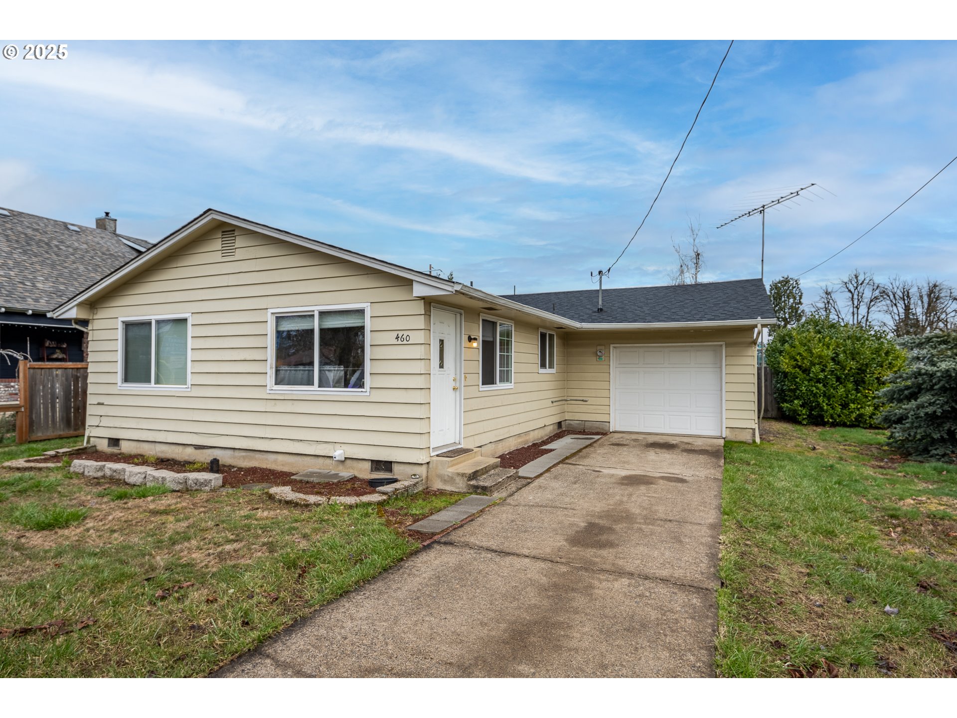460 W OREGON AVE