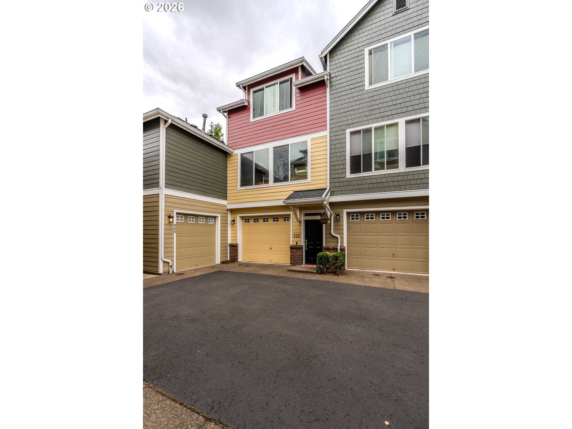 866 NW COUNCIL DR