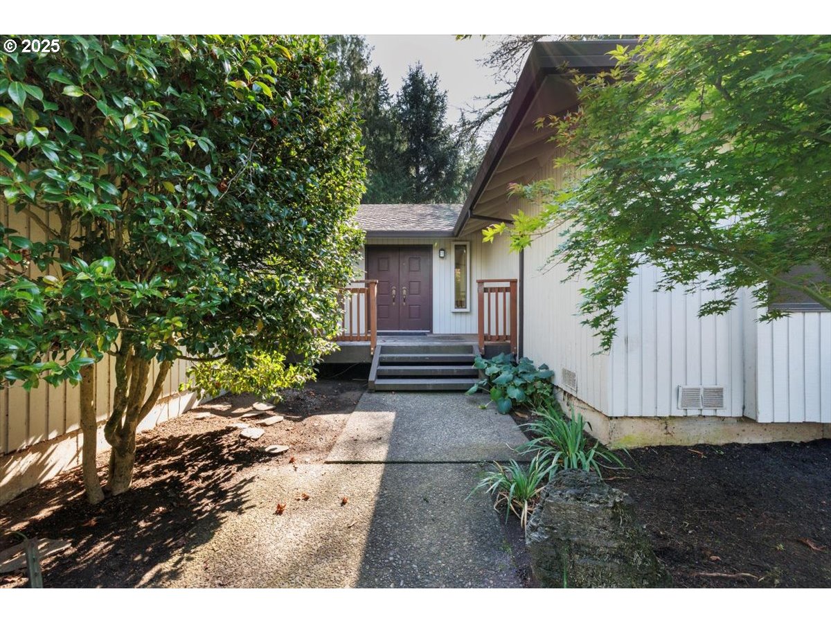 17230 SW RIVENDELL DR