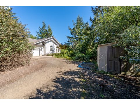 A home in Coquille