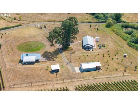 A home in Yamhill