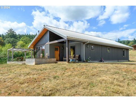 A home in Yamhill