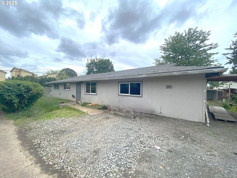 6817 SE LAMPHIER ST Milwaukie OR 97222