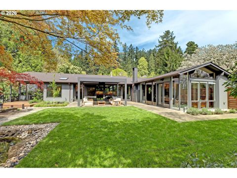 3619 SW 50TH AVE Portland OR 97221