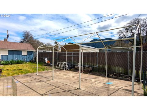Tiny photo for 47880 W 2nd St, Oakridge, OR 97463 (MLS # 264158548)