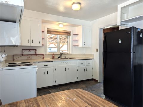 Tiny photo for 47880 W 2nd St, Oakridge, OR 97463 (MLS # 264158548)