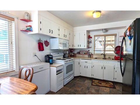 Tiny photo for 47880 W 2nd St, Oakridge, OR 97463 (MLS # 264158548)