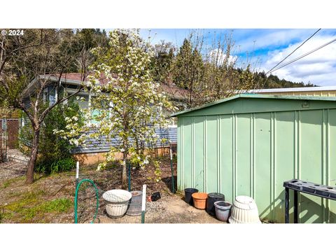 Tiny photo for 47880 W 2nd St, Oakridge, OR 97463 (MLS # 264158548)