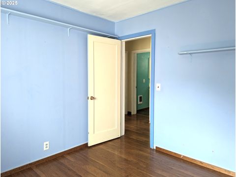 Tiny photo for 47880 W 2nd St, Oakridge, OR 97463 (MLS # 264158548)