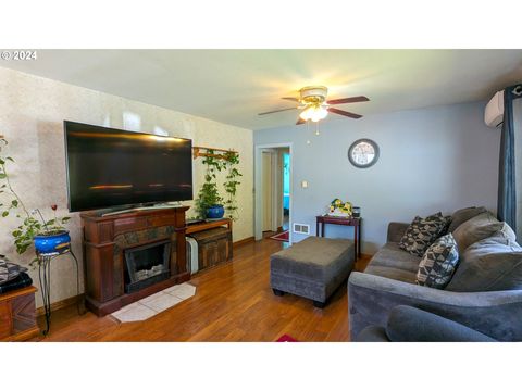 Tiny photo for 47880 W 2nd St, Oakridge, OR 97463 (MLS # 264158548)