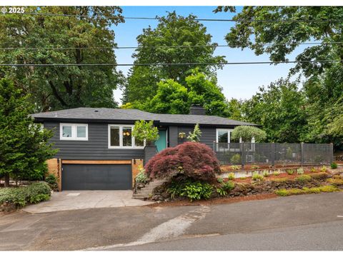 6945 SW 7TH AVE Portland OR 97219
