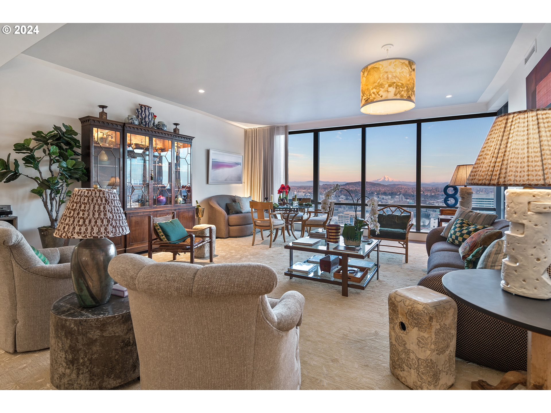 550 SW 10th AVE 2109