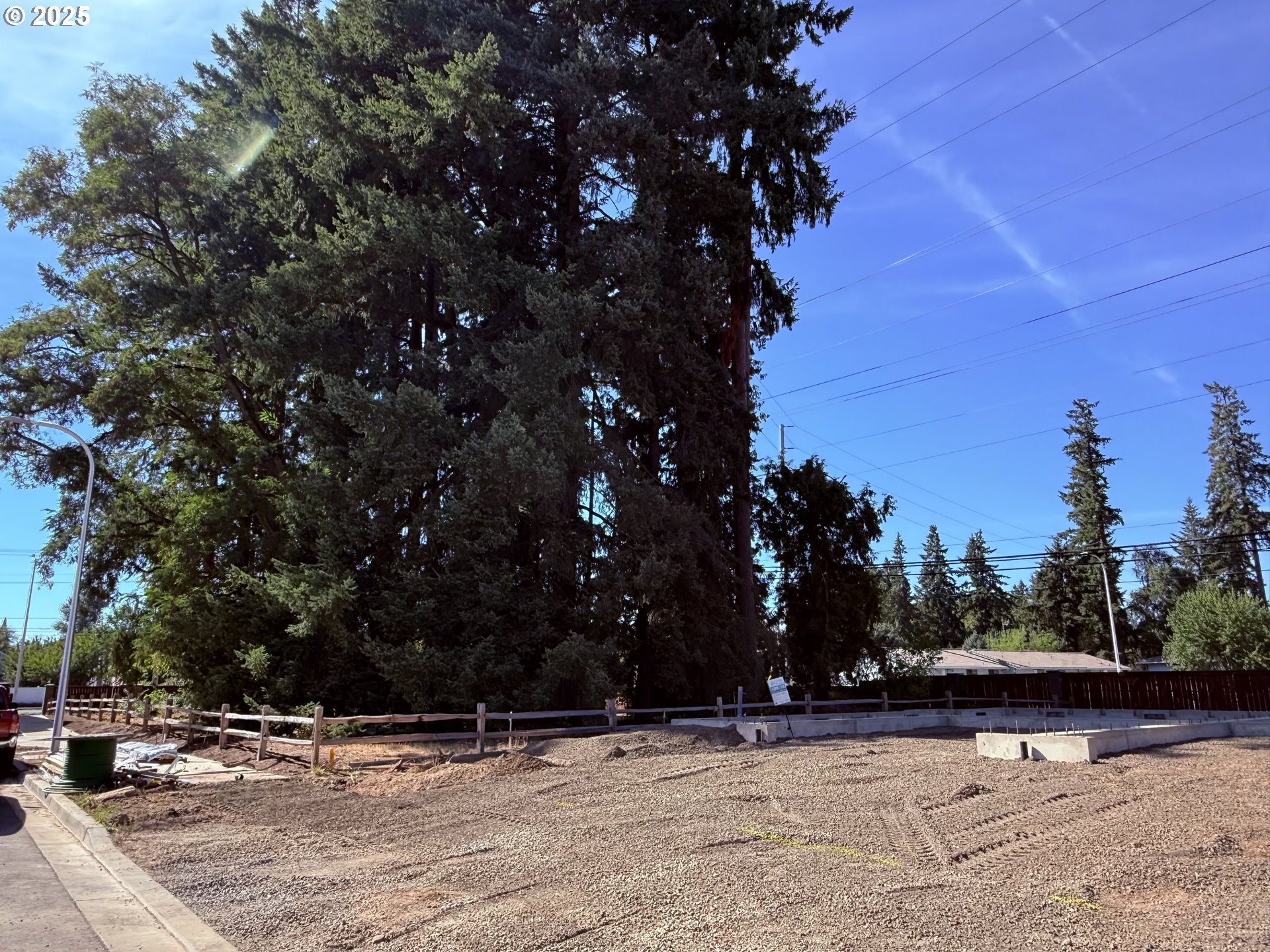 4655 4673 SE Steelhead CT