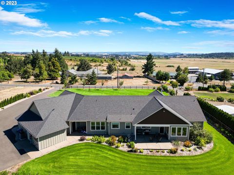 A home in Aumsville