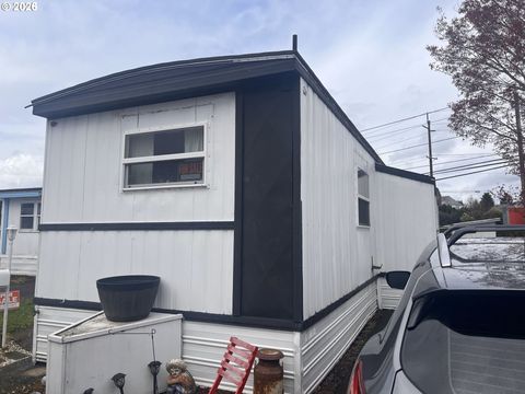 522 SE 199TH AVE Portland OR 97233