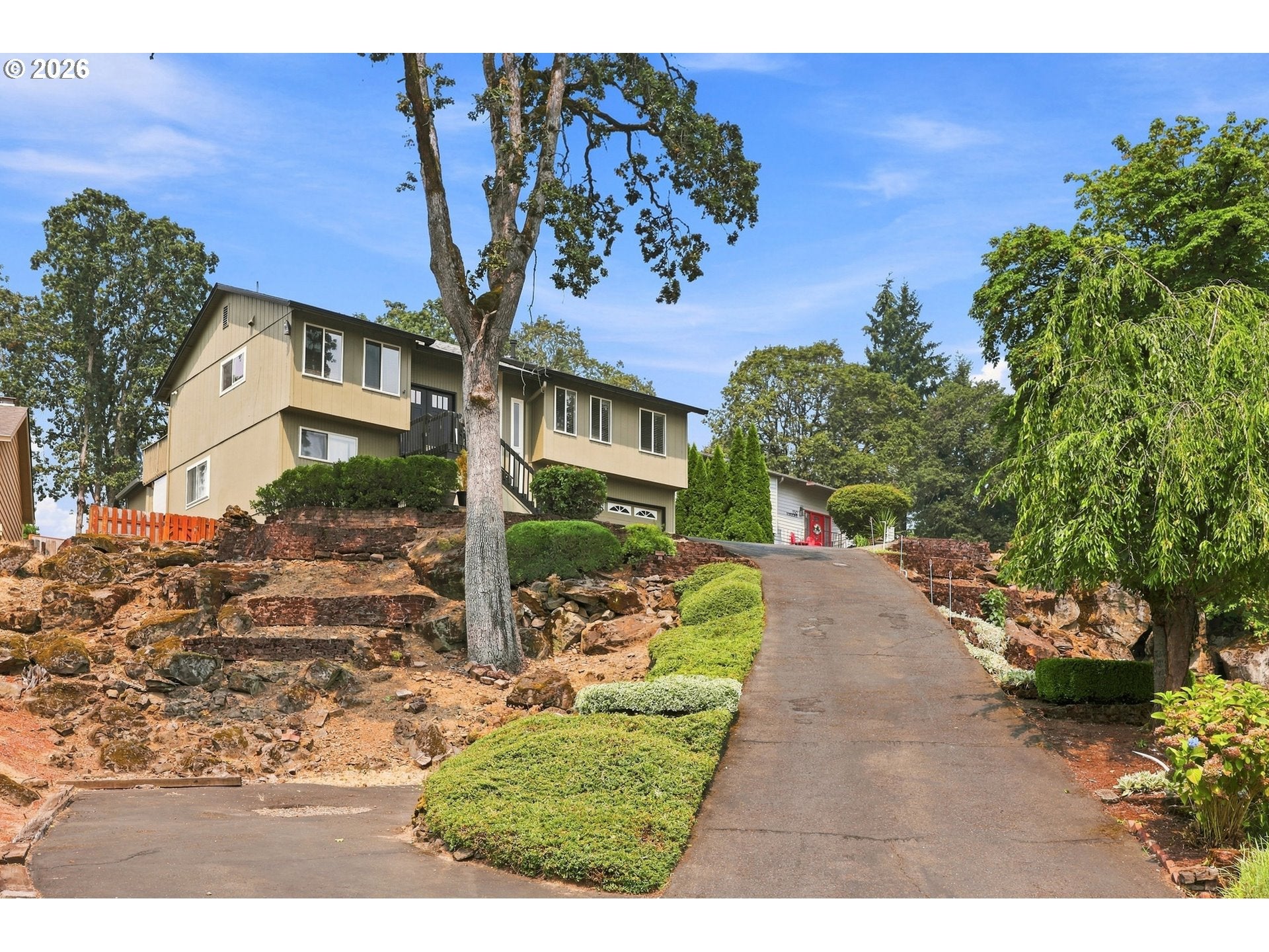 340 PATRICIA DR