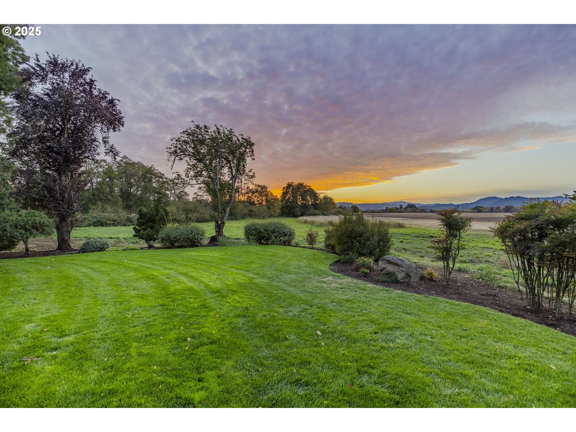 27565 COX BUTTE RD