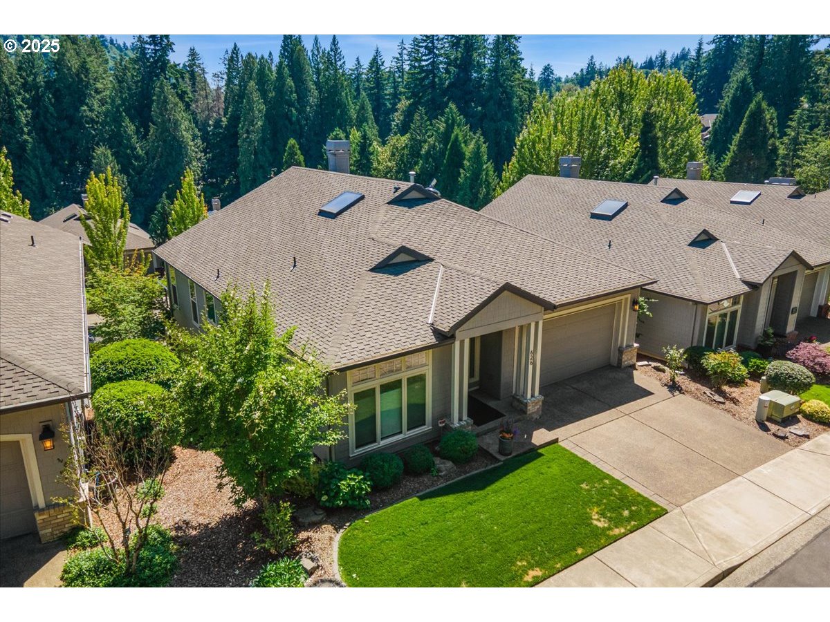 626 SE 38TH DR