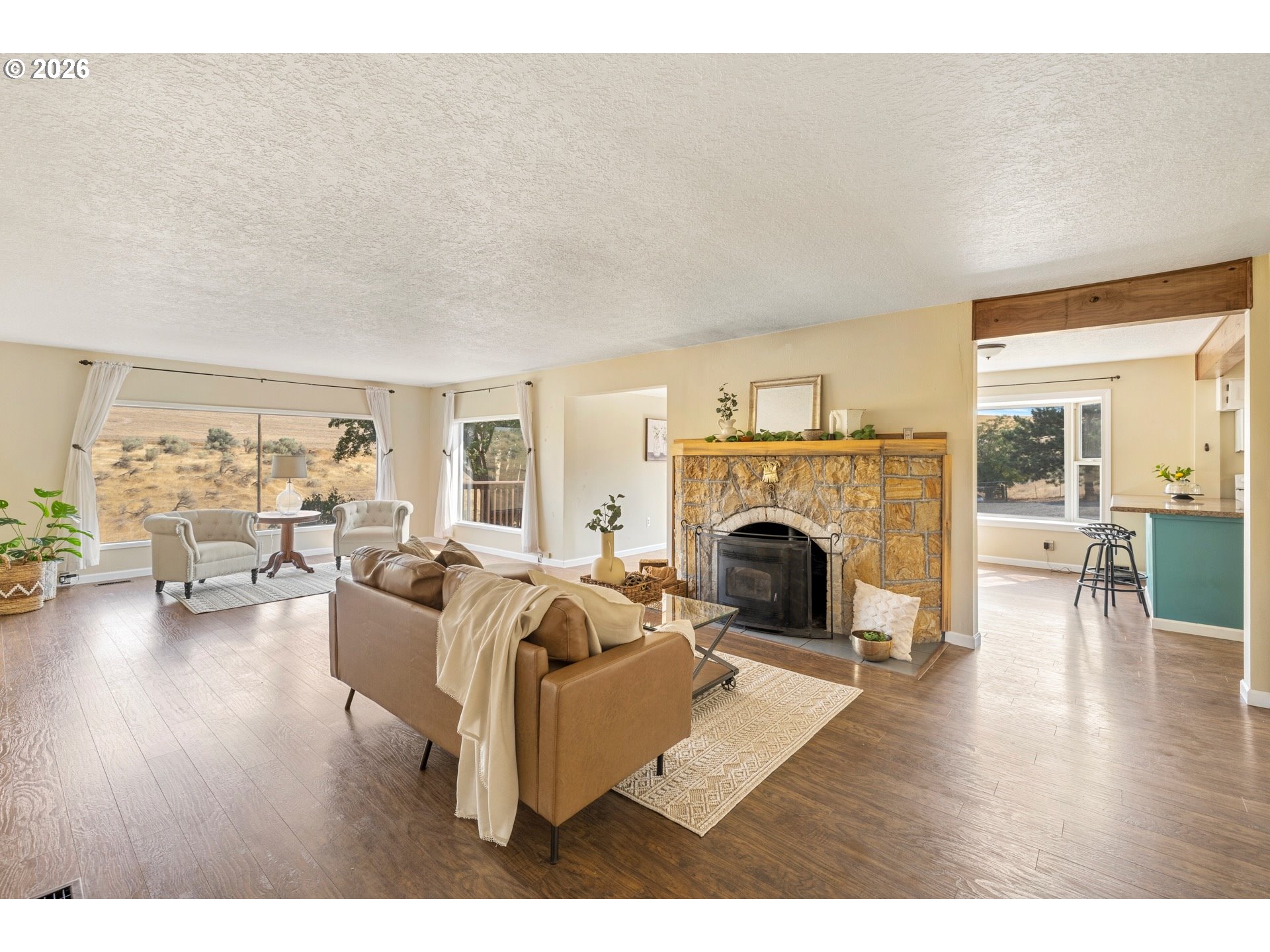 73000 GORDON RIDGE RD