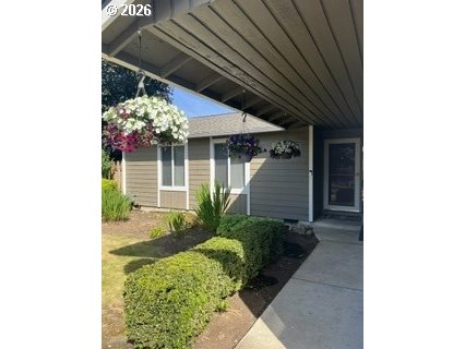 632 SW WILLOWBROOK AVE
