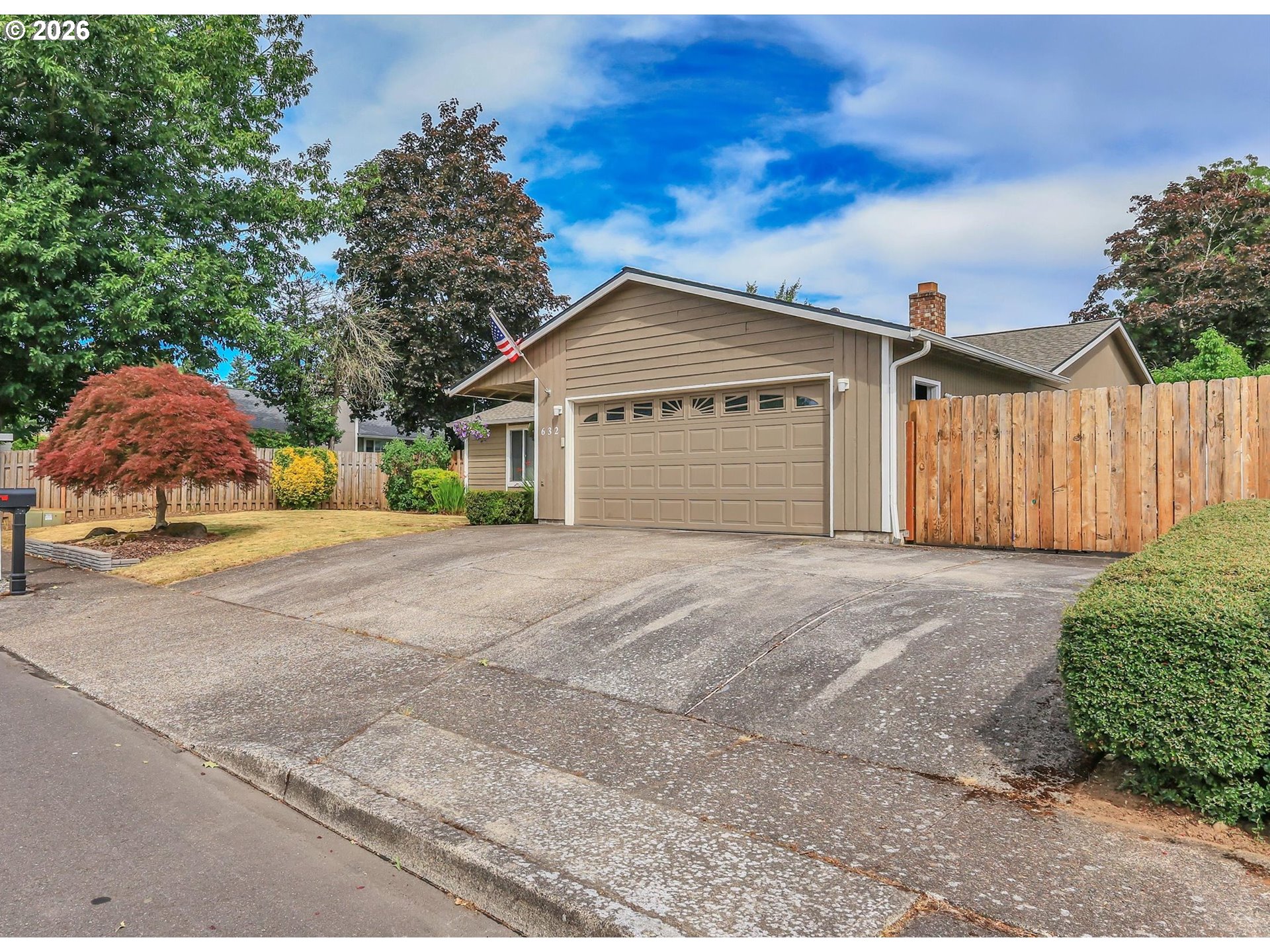 632 SW WILLOWBROOK AVE