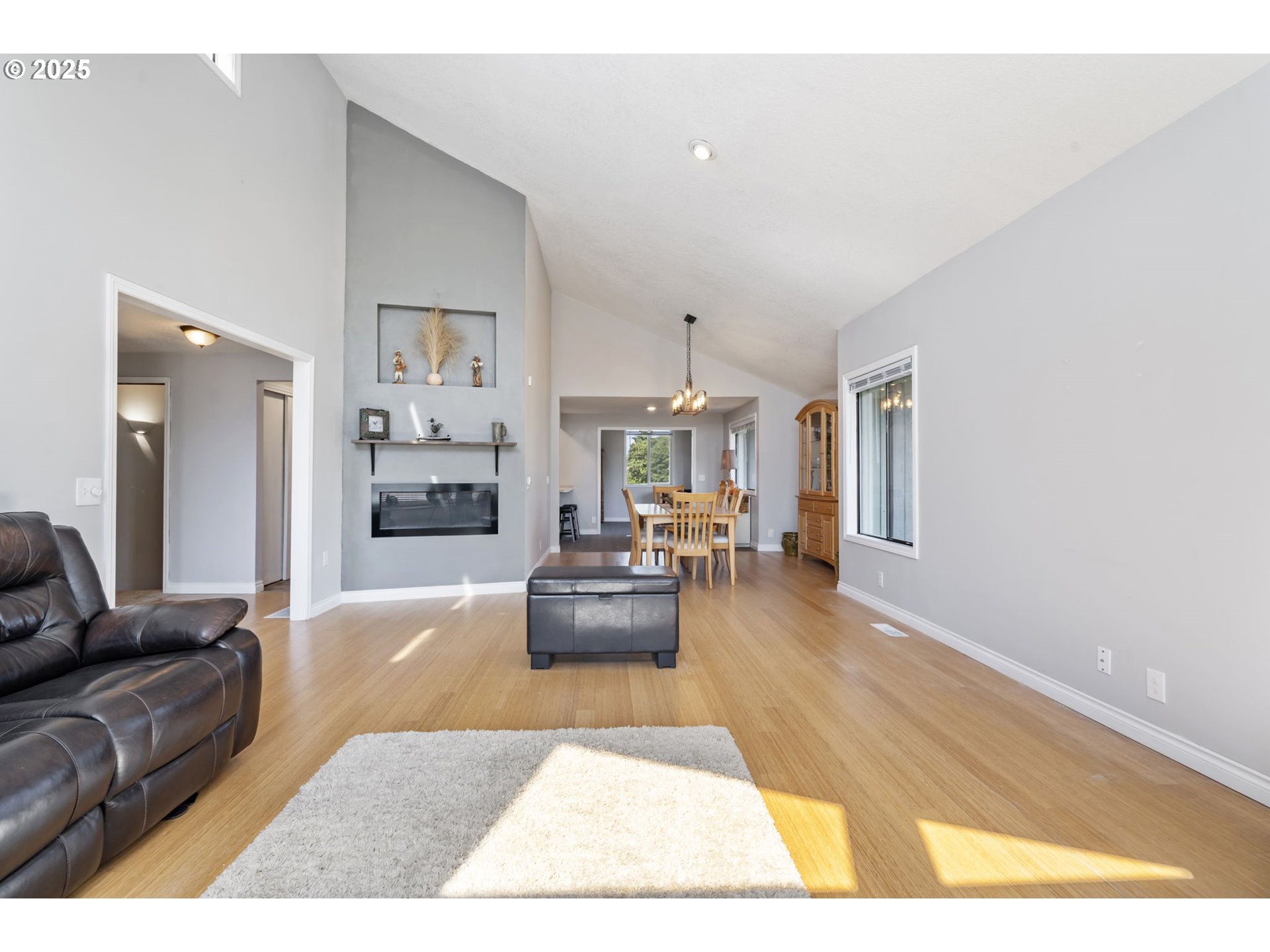 461 NE 16TH AVE