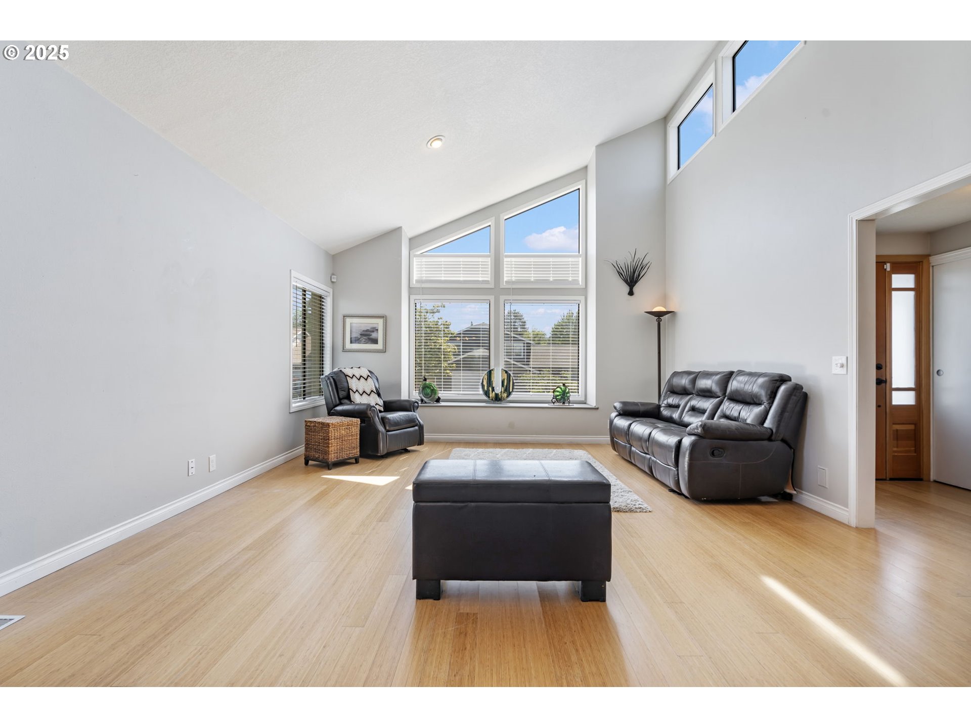 461 NE 16TH AVE