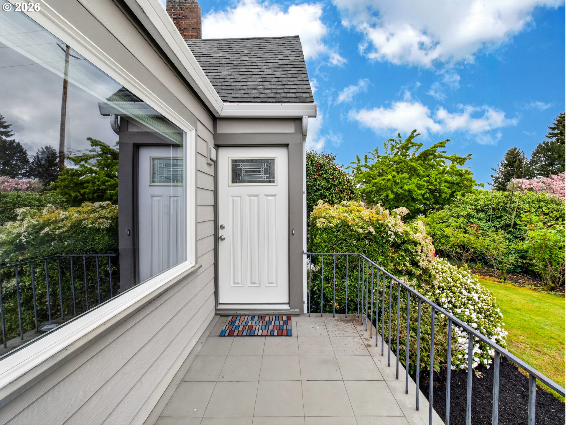 5923 NE SACRAMENTO ST