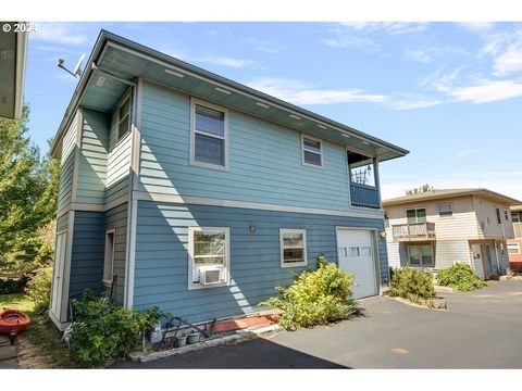 A home in Hood River