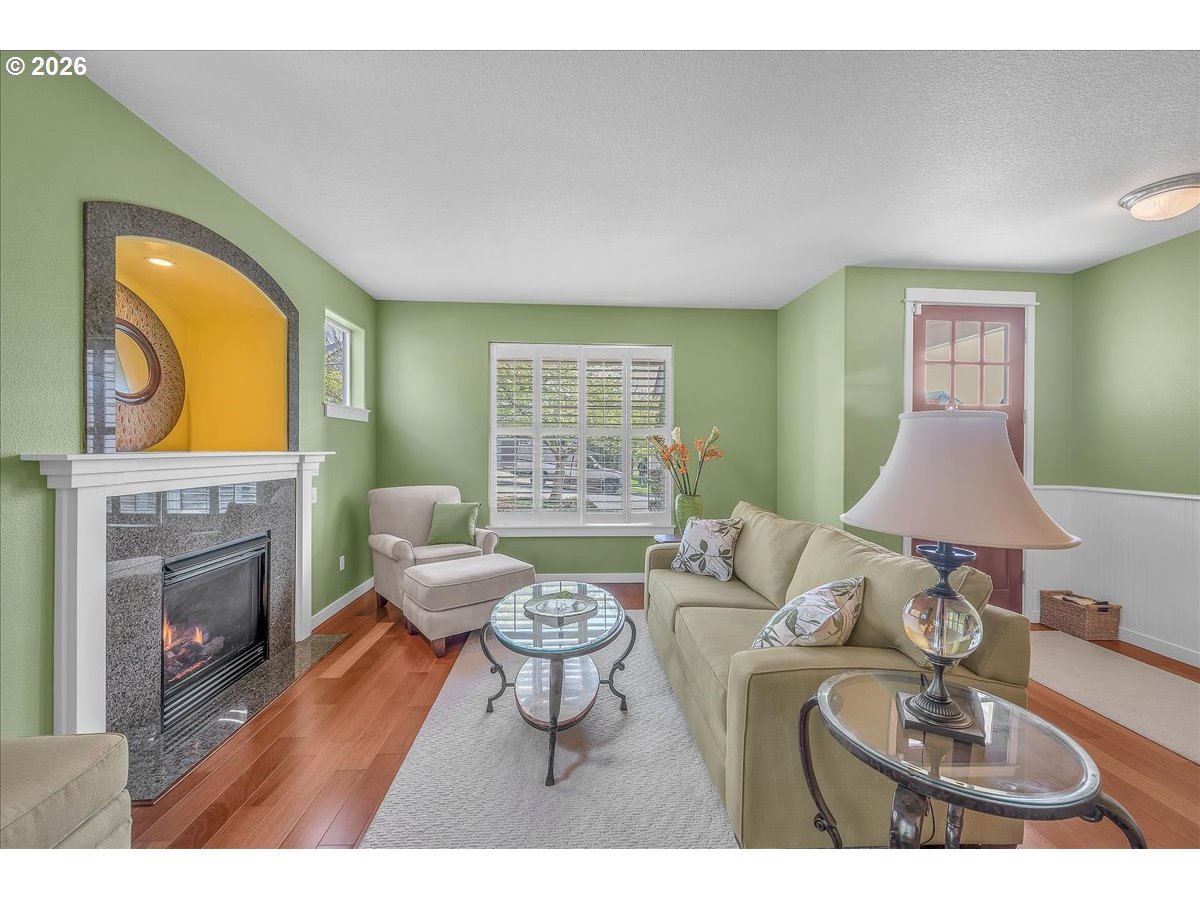 12817 SE MEADEHILL AVE