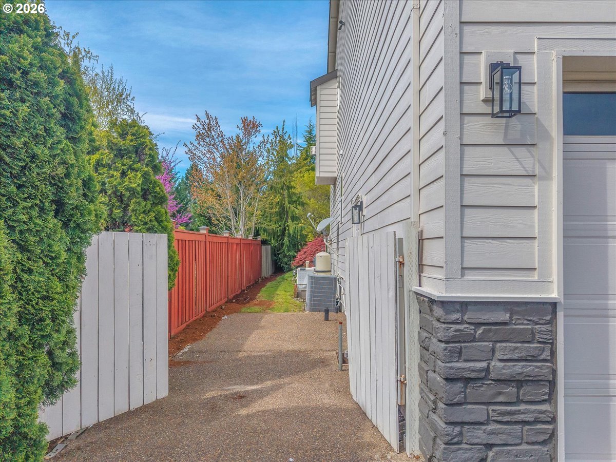 12817 SE MEADEHILL AVE