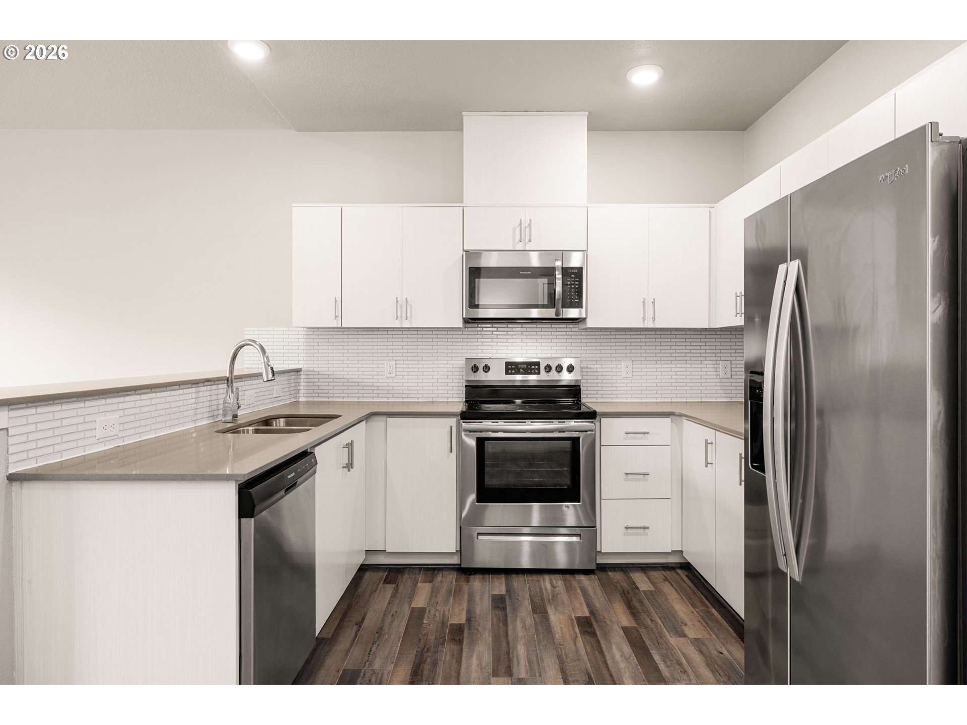 17137 SW APPLEDALE RD 304