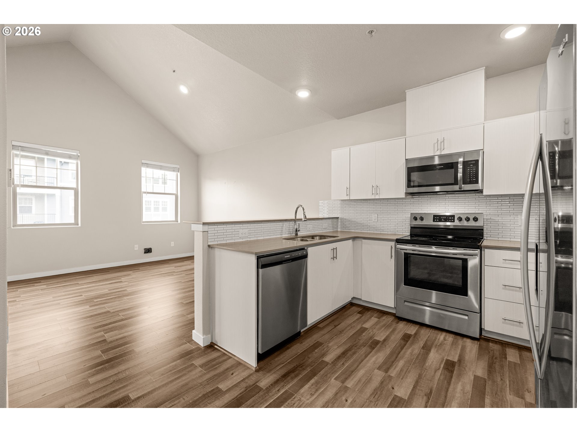 17137 SW APPLEDALE RD 304
