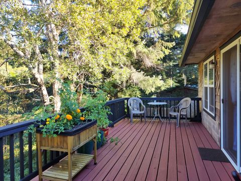 A home in Port Orford