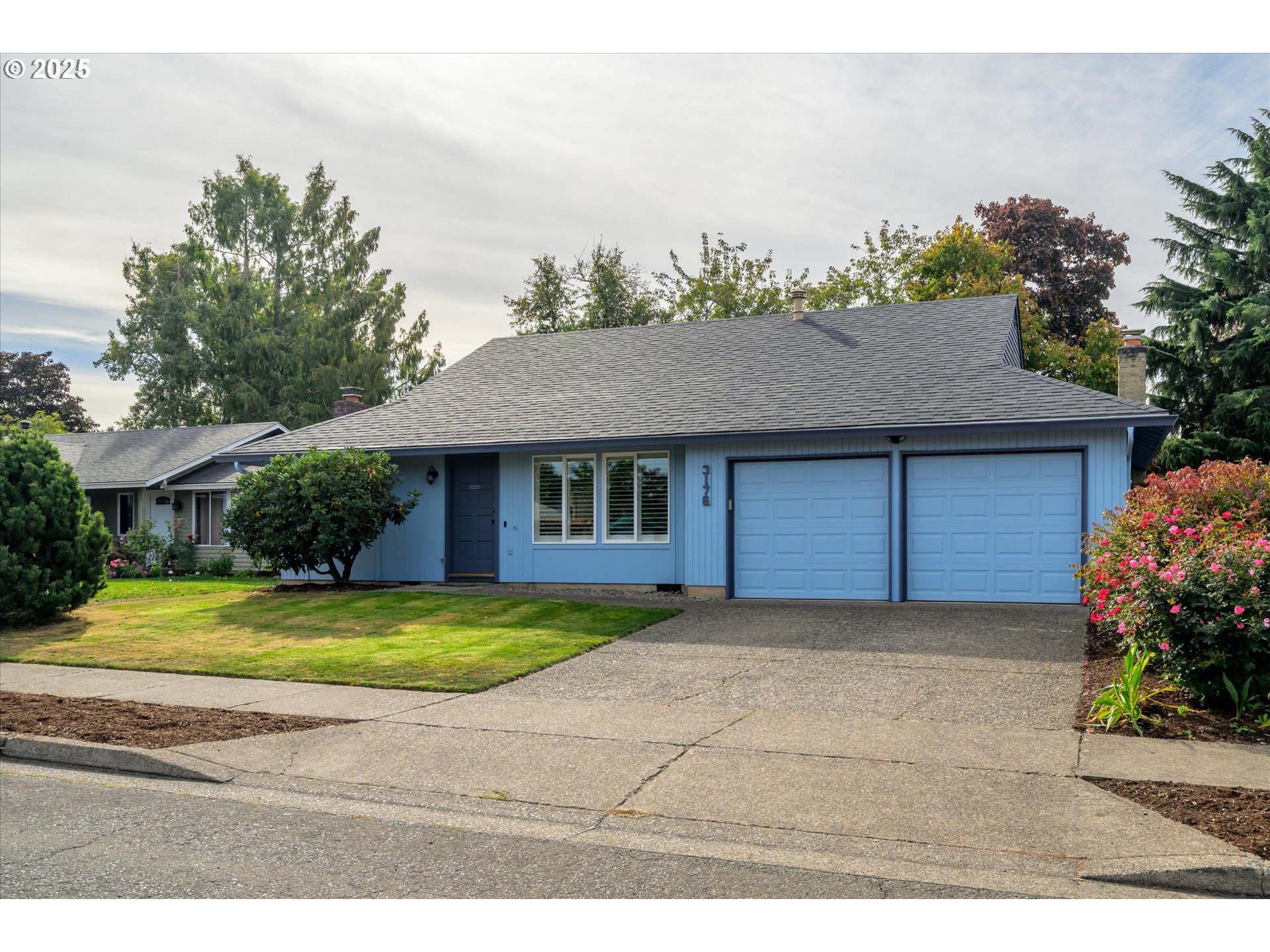 3176 KENTWOOD DR