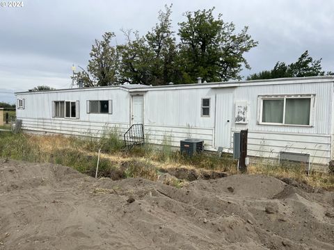 A home in Hermiston