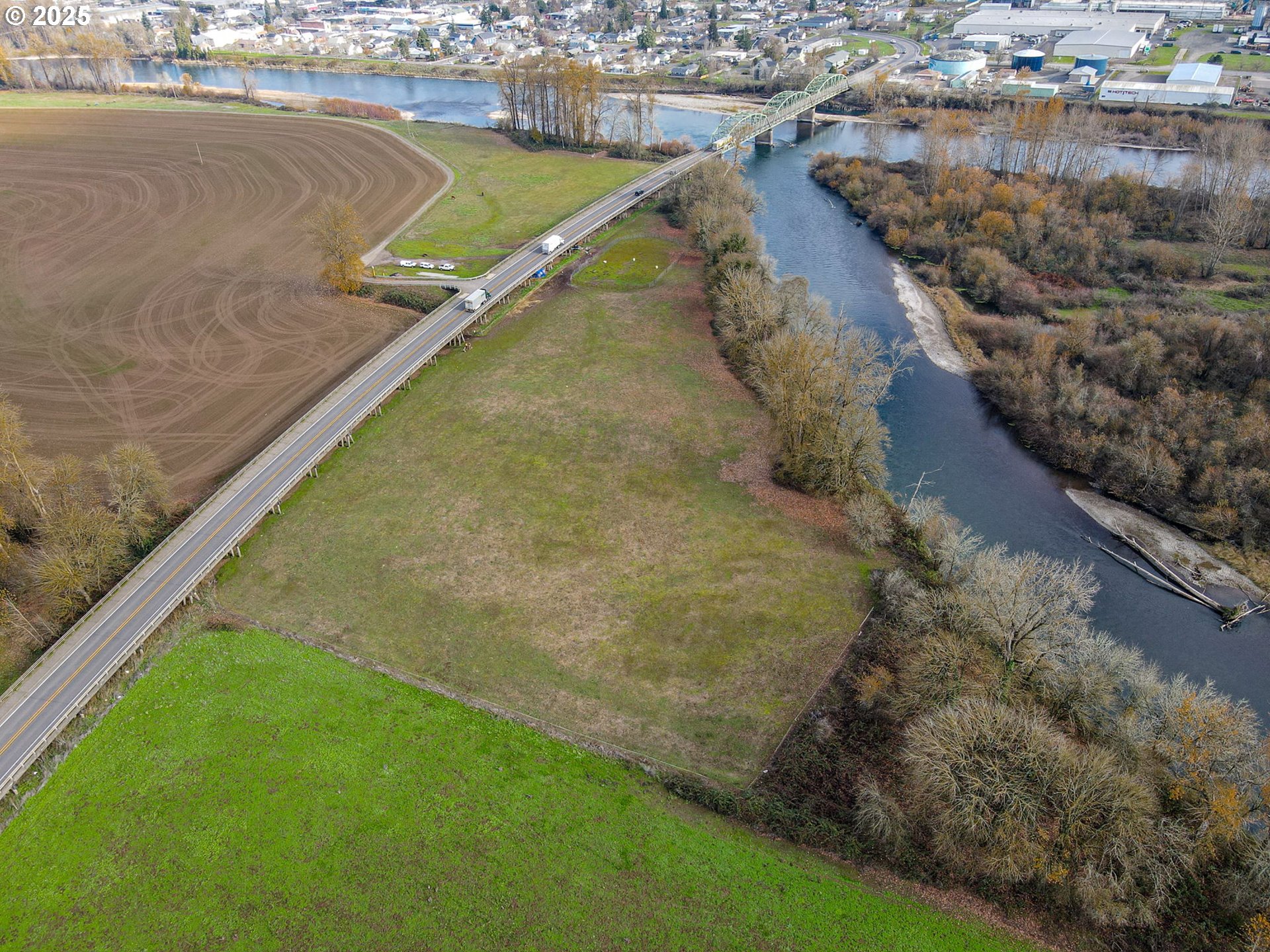 Harrisburg, Oregon 97446, United States, 3 Bedrooms Bedrooms, ,2 BathroomsBathrooms,Residential,Active,251890