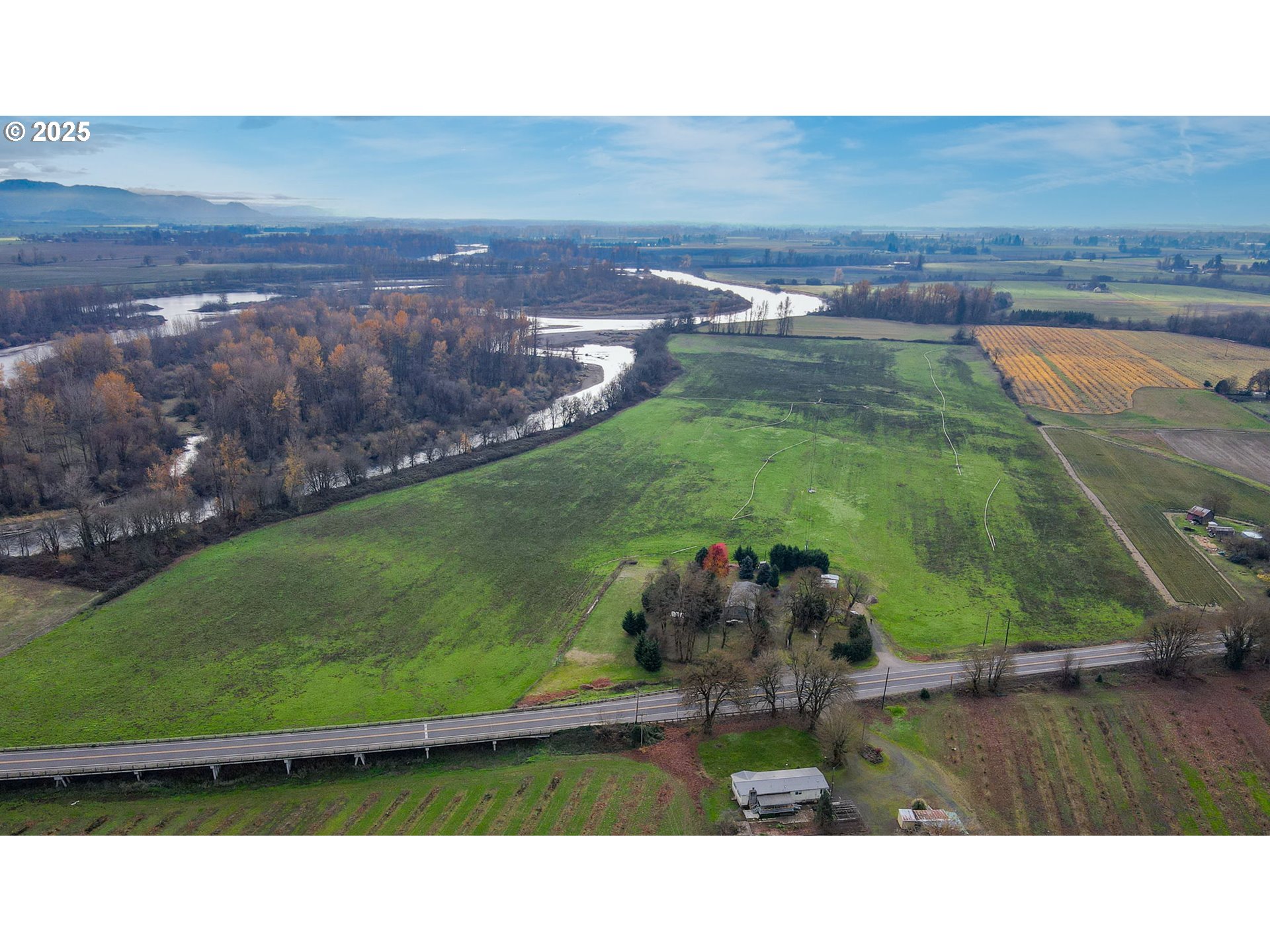 Harrisburg, Oregon 97446, United States, 3 Bedrooms Bedrooms, ,2 BathroomsBathrooms,Residential,Active,251890