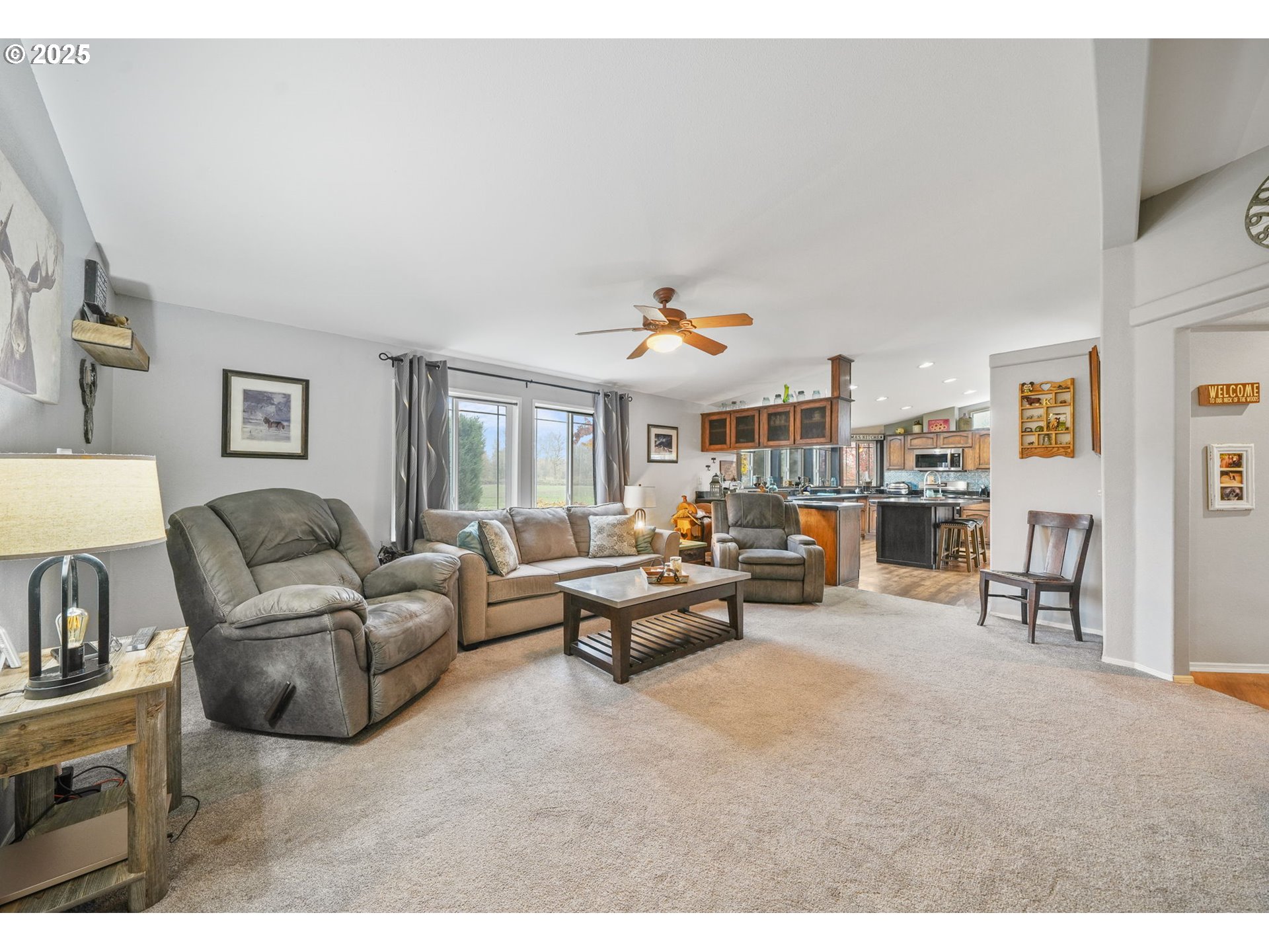 Harrisburg, Oregon 97446, United States, 3 Bedrooms Bedrooms, ,2 BathroomsBathrooms,Residential,Active,251890