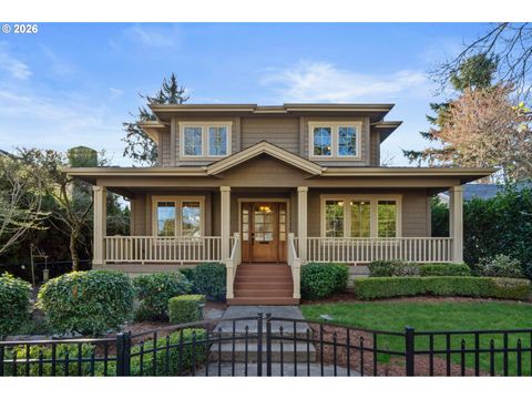 784 3RD ST Lake Oswego OR 97034